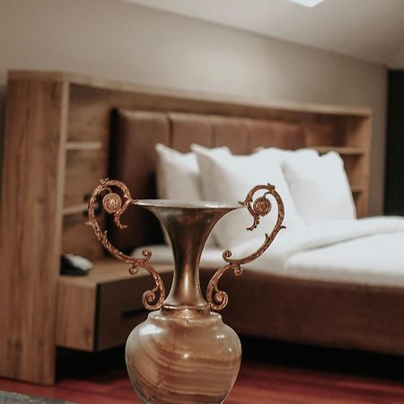 Monun Boutique Hotel Τίρανα Εξωτερικό φωτογραφία