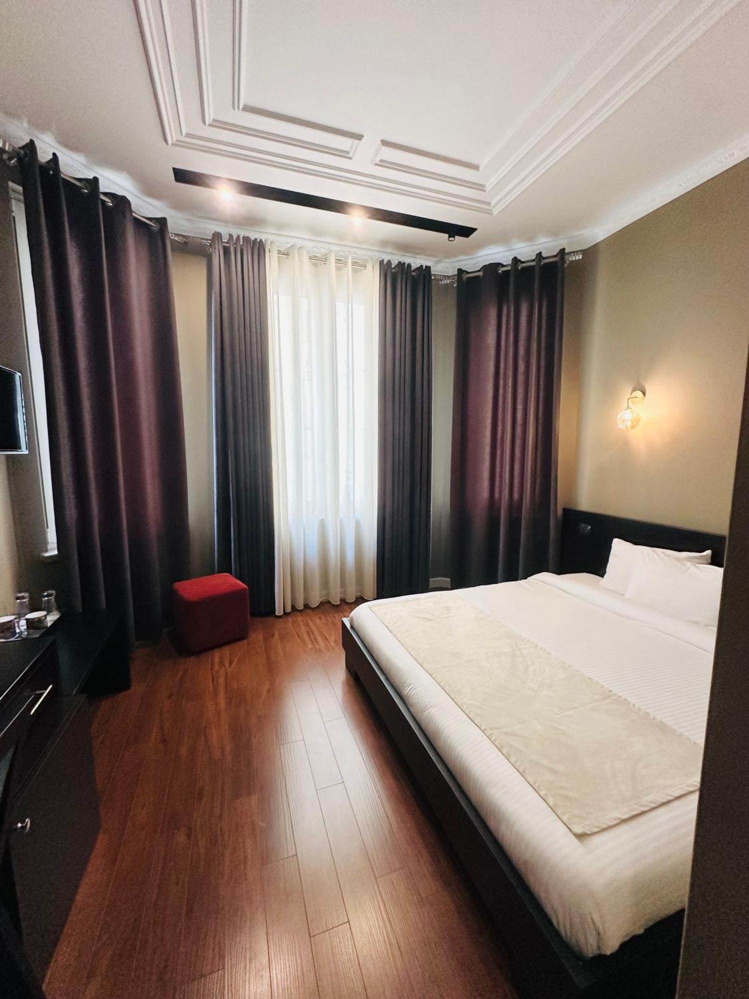 Monun Boutique Hotel Τίρανα Εξωτερικό φωτογραφία
